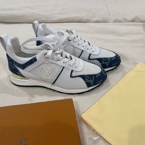 Lou’s Vuitton sneakers